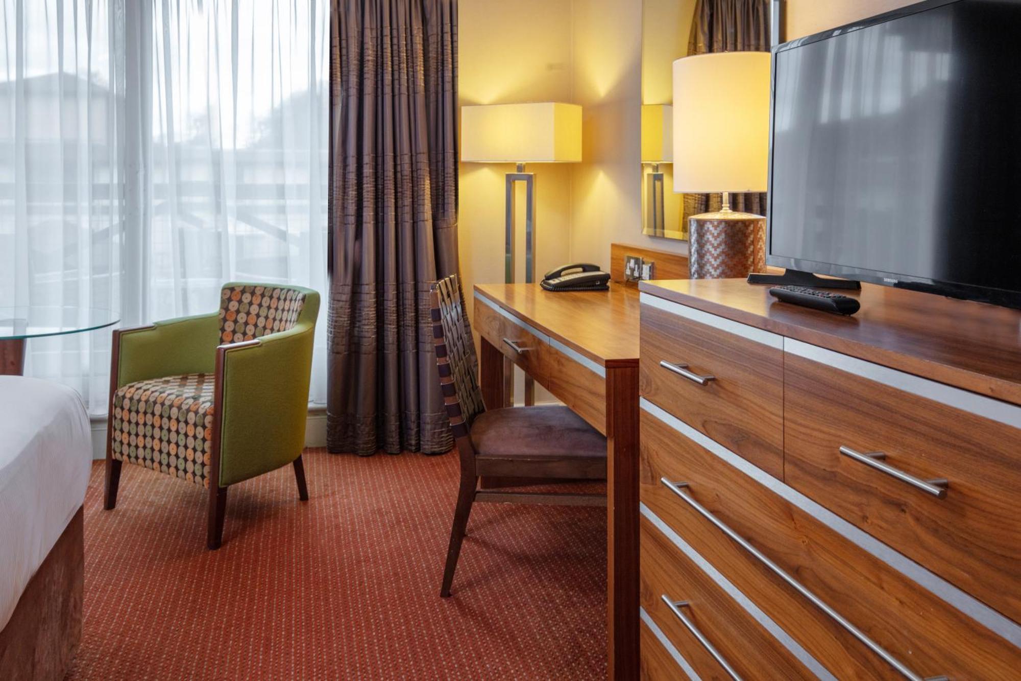 Hampshire Court Hotel & Spa บาซิงสโตค ห้อง รูปภาพ