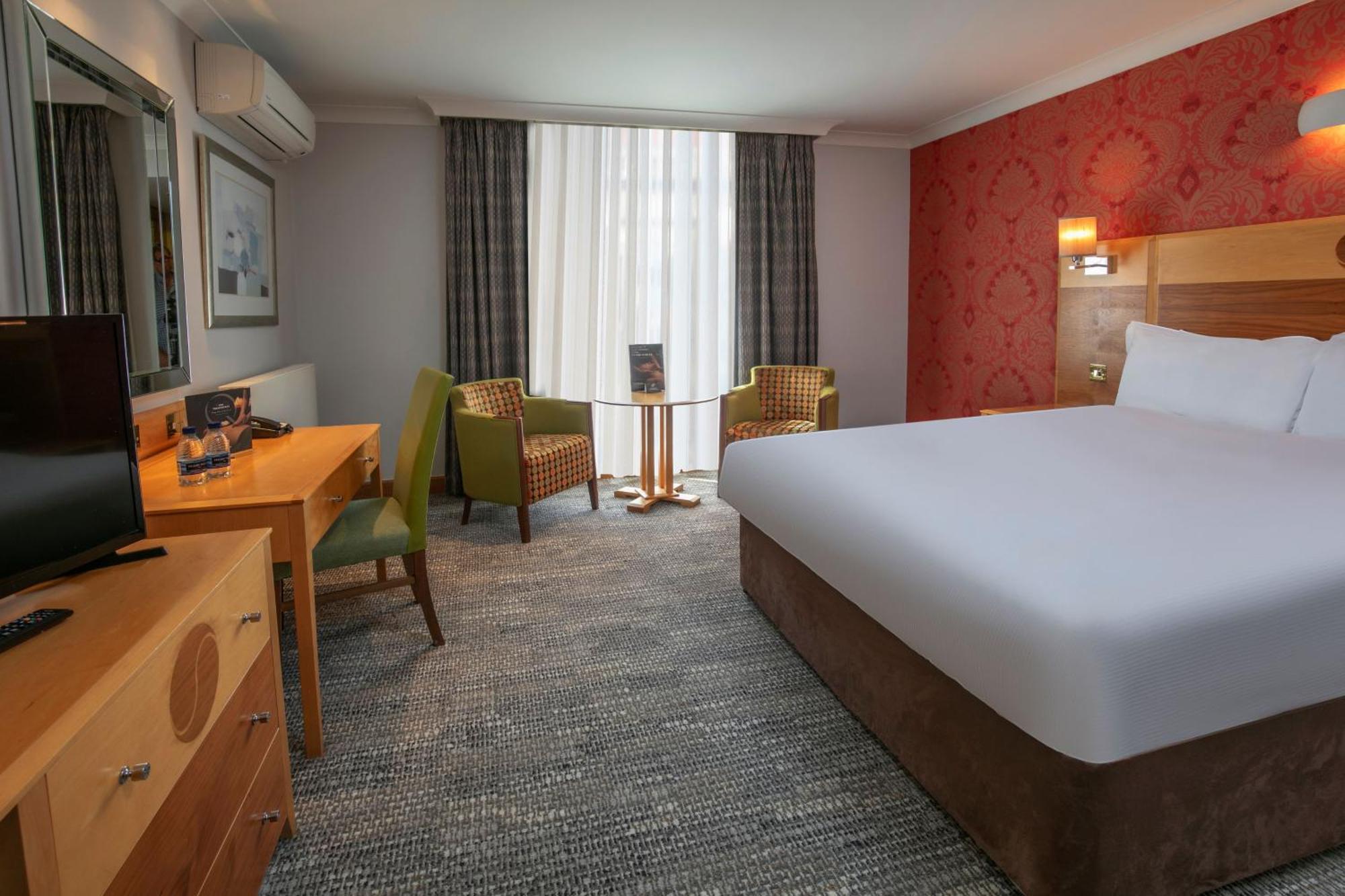 Hampshire Court Hotel & Spa บาซิงสโตค ภายนอก รูปภาพ